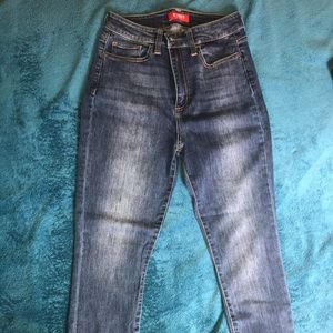 GUESS jeans